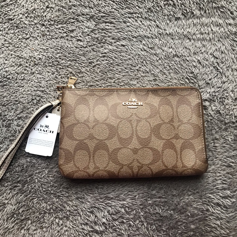NWT Coach wristlet